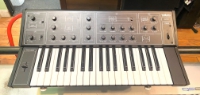 Click for large photo of Yamaha CS-5