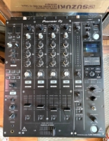 Click for large photo of Pioneer DJM-900NXS2