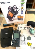 Click for large photo of Tascam DR-44WL