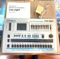 Click for large photo of Roland TR-727
