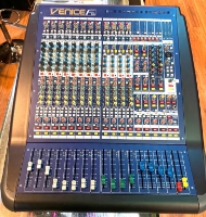 Click for large photo of Midas Venice F16