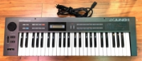Click for large photo of Roland Juno-1
