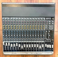 Click for large photo of Mackie 1604-VLZ3