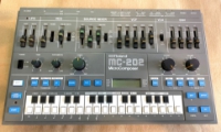 Click for large photo of Roland MC-202