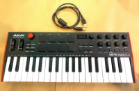 Click for large photo of Akai MPK Mini Plus