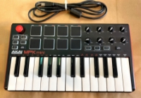 Click for large photo of Akai MPK Mini
