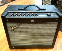 Click for large photo of Fender Mustang III