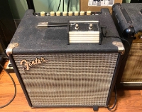Click for large photo of Fender Rumble 40
