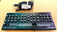 Click for large photo of Roland SE-02